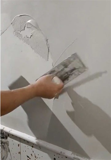 Microcement Application for Stunning Wall Decor