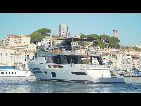 Yacht Engine with Volvo Penta IPS - Go onboard an Arcadia
