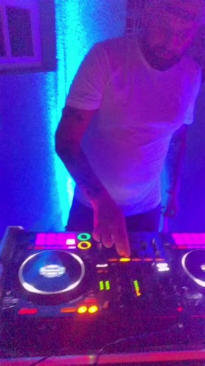 DJ Life in Ontario: A Brazilian Perspective