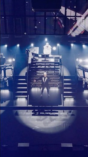 Left to my own devices (Live at the Royal Arena Copenhagen) in 2023. #PetShopBoys #Dreamworld