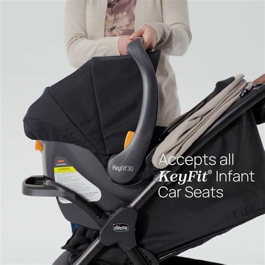 Chicco Bravino Plus Lightweight Stroller - Car Seat