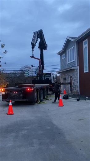 Roofing with Rafael on Instagram: "This is what it takes to load a roof 3 stories high ⬆️ 📍Truck-mounted boom crane 📍Remote controlled by the operator 📍2,000+ lbs of material 📍Zero room for mistakes Roofing is dangerous. Roofing is precision. Roofing is a skill — NOT a cheap bid or a weekend handyman. If you’re in Texas and your roof is tied to an insurance claim… choose someone who knows the difference. Follow @roofingwithrafael for real roofing, real claims, and REAL results. #roofingwithr