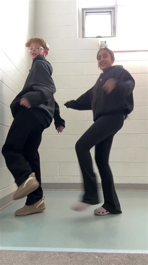 E85 Should we get an A for this? 🤨 #atschool#viral#dancetrend#newtrend#virlvideo @@Sargun🪯@@Talan