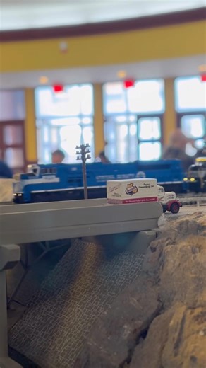 N scale collection runs at the Harrisburg show (2)