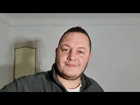 Repairing a badly cracked plaster ceiling