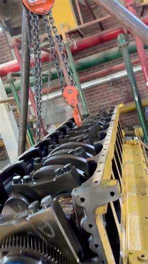 Engine Block in Reverse Position – Preparing for Crankshaft Removal. Every teardown is the first step toward a stronger comeback! 🔧💪 #fblifestyle #caterpillar #thegasengine #G3516 #crankshaft #generatorservices #mechanic #engineblock #workers #enginework #gasgenerator | The Gas Engine