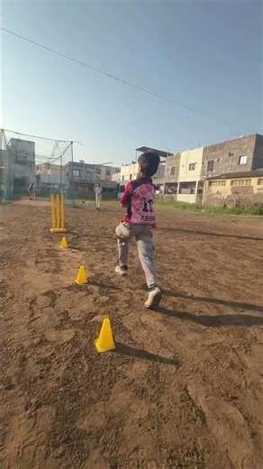 6 year boy bowling #shortvideo #bowlervibes #cricket #cricketdrills
