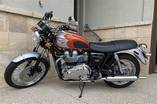 Original-Owner 2002 Triumph T100 Centennial Edition
