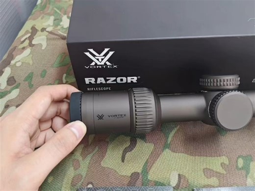 Vortex RAZOR剃刀 1-6x24 速瞄超薄壁 光纤分化丝 全新上市