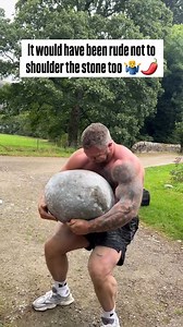 Had to shoulder her too 🌶️ 152kg Ardvorlich Stone | Luke "The Highland Oak" Stoltman