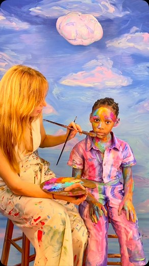 Art Viral 🎨 on Instagram: "Alexa Meade is a celebrated artist known for painting directly onto people and objects, transforming real-life scenes into what appears to be flat, two-dimensional artwork. Artist: @alexameadeart #art #painting #talent #artist"