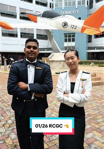 Congratulations to the 76 graduates of yesterday’s RSAF Combined Graduation Ceremony (RCGC)! The ceremony took place at the Air Force Training Command, where Chief of Staff – Air Staff, Brigadier General (BG) Ho Kum Luen, presented the graduates with their certificates, vocational badges, and ceremonial swords. We extend our best wishes to all graduates as they move forward to contribute in the next chapter of their Air Force journeys! 🎥: PTE Dalven Chua, PTE Mandeep Singh S/O Pritpal Singh