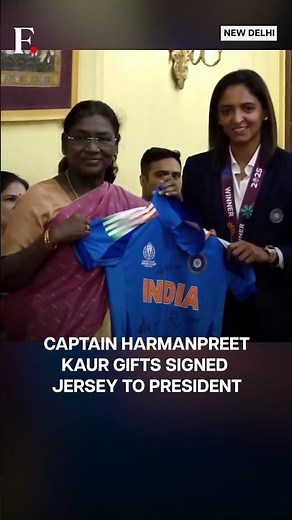 India: Women's World Champions Meets President Droupadi Murmu