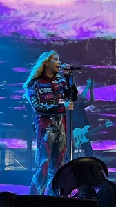 The heart get no sleep ❤️‍🔥 #TokioHotel #OnStage #concertvibes | Tokio Hotel