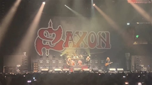 Saxon Princess of the Night 🖤✨🖤 | Loud and Proud Italy