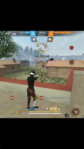 Tentando impressionar os aleatórios no Free Fire