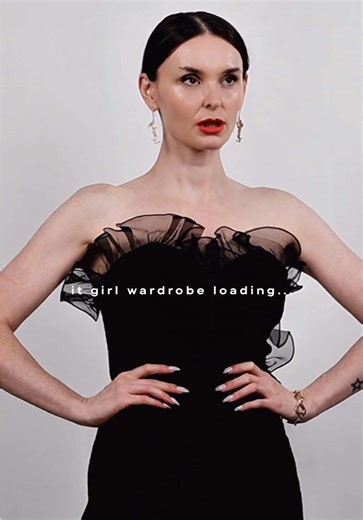 Your I T G I R L wardrobe is just a tap away… Join us live with @Alana Richards | SUMO this Sunday for her long awaited live shopping debut 🖤♟️ #liveshopping #livestream #luxuryliveshopping #vintagedesigner #runwaystyle