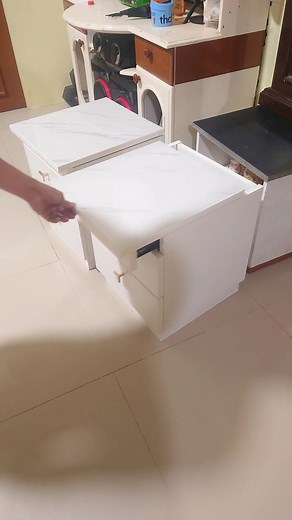 Bedside table | 5 D's modular cabinets /interior designs