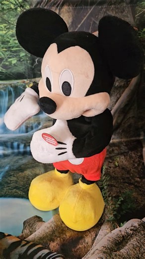 Mickey mouse Adorable hot dog dance #disneyjunior #dancevideo #trending #shorts