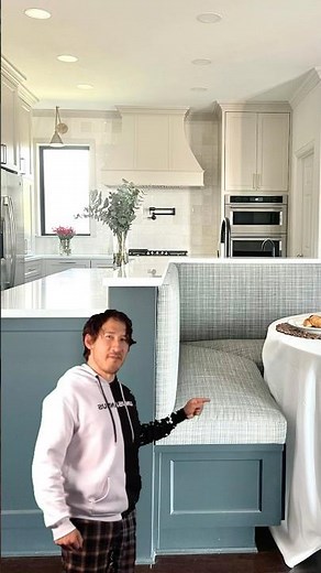 We 🤍 Kitchen Islands With Built-In Banquettes