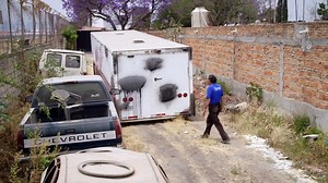 273K views · 4.3K reactions | Martín encuentra un remolque en un depósito y vio la oportunidad de recuperar un proyecto el cual vendió, por lo que sin pensar lo trae al taller y arma un pequeño equipo para trabajar en el, sin que muchos sepan de su idea #Mexicanicos Disfruta el contenido de Discovery en MAX. Suscríbete ahora: <https://bit.ly/MAX-DiscoveryTurbo> | Discovery Turbo | Facebook
