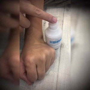 自動調色BBcream 調節到接近自己膚色，感覺自然不重妝感💁🏻‍♀️ 亦會遮蓋泛紅肌膚問題， 特別適合敏感人士使用！ 門市現貨 | 潮流生活百貨icmarts