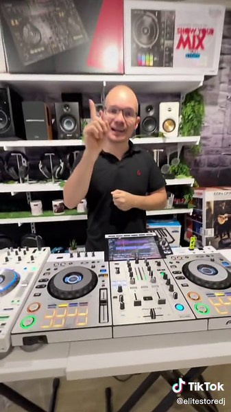 Xdj rx3 vs DENON prime 4