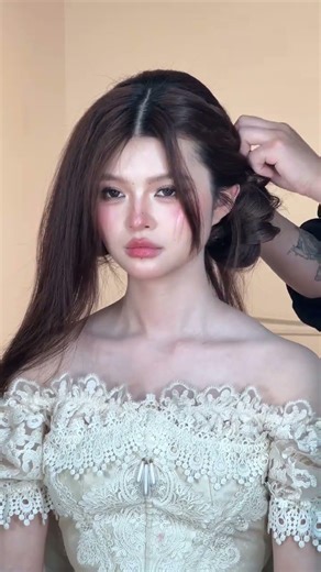 Compile a tutorial on bride s double meatballs#Bride s look#Compile and distribute