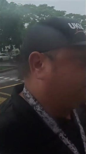 DO STORMS STOP YOU 'UKULELE PLAYING?