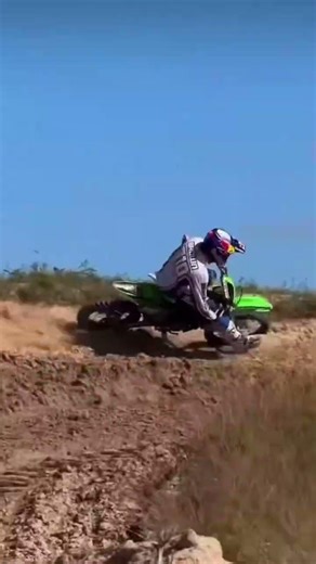 Have seen a 85cc ridden like this!? #85cc #kawasaki #bike #motocross #mx #ride #track #ride #new