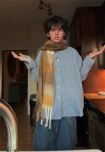 Blu! (@bluarchive)’s videos with original sound - lalo