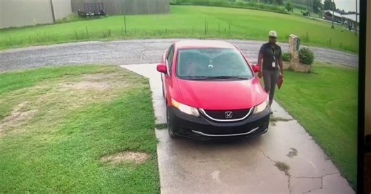 Suspected DIRECT-TV scammer caught on camera