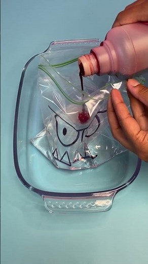 Science activity for kids: Monsters with vinegar and baking soda | EYR #Shorts #Science