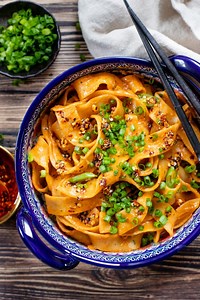 Spicy Vegan Gochujang Noodles