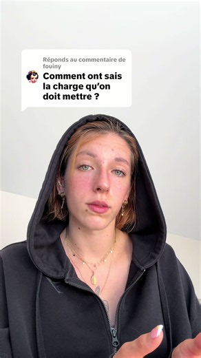 Réponse à @fouiny Retiens ça : si tu vois que ça devient compliqué (tu dois te concentrer, ça commence à être difficile etc), tu sais que tu as trouvé ta charge. À l’inverse si c’est super facile (tu peux parler, tu fais le mouvement mécaniquement, donc sans concentration), alors tu sais que tu peux augmenter ta charge, mais tu fais bien attention à faire une montée en gamme (donc ce que j’ai expliqué dans la vidéo, monter la charge de manière progressive) !