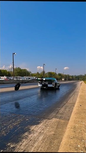 Pro Mod Flybys At The Line. 4.40 Badboyz Smokin Past Pullin The Chutes. #dragracing #racing #promods