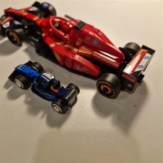 F1 WILLIAMS and FERRARI . LEGO MINI WILLIAMS AND FERRARI. #FERRARI #ferrari #lego #williams