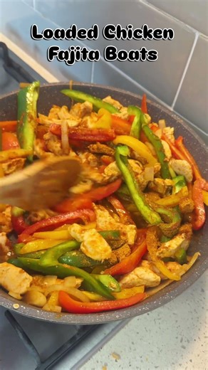 🌮🍗Loaded Chicken Fajita Boats