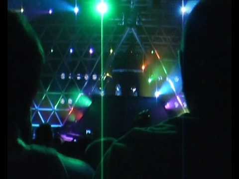 Daft Punk Alive 2007 - 05 Around the World-Harder Better Faster