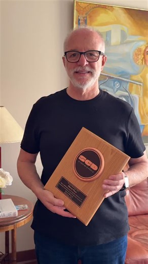 Gracias, mi querida @scd_chile por este lindo reconocimiento. | Página Oficial Alberto Plaza