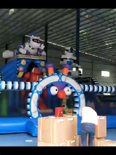 Exploring the Future of Play: Giant Robot Inflatable Park