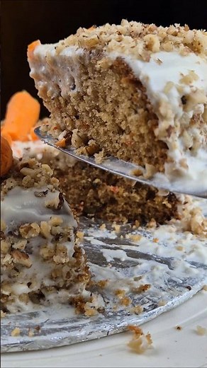 The BEST Carrot Cake!