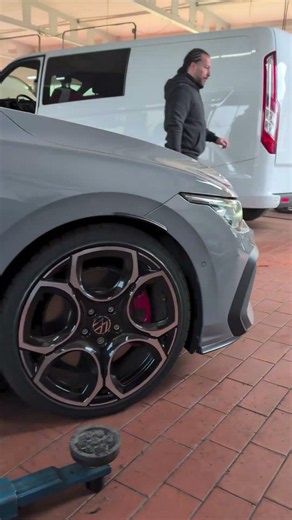 Lowered Golf GTI 🙌 #mechanic #repair #golf #vw #gti #tuning #car #suspension #kw #workshop