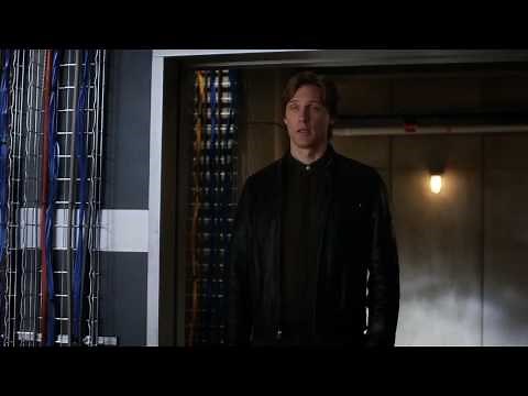 Jay Garrick meets Team Flash + Jay Garrick versus Zoom -The Flash 2X01