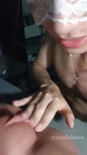 omg，刷到一个做饭男喘，颜值高，会舔，身材好。跟你还有互动！