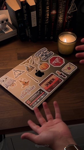 ‏i love adding stickers onto my laptop
