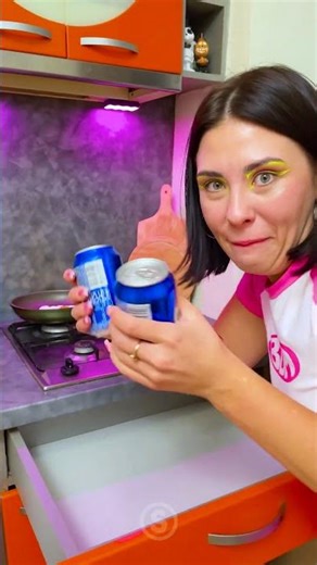 Crazy Pepsi Prank... Watch It Explode! 🥤💥