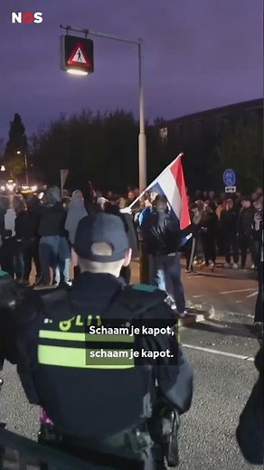 Politie grijpt in bij demonstratie tegen azc