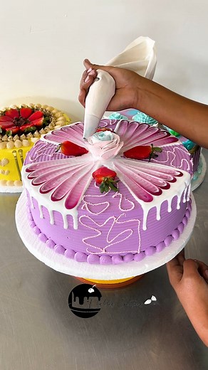 8.7M views · 59K reactions | #tutorialcake | Pasteles Creativos | Facebook