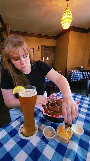 Themed restaurants in Wisconsin Dells! #shorts #lovethedells 🍴